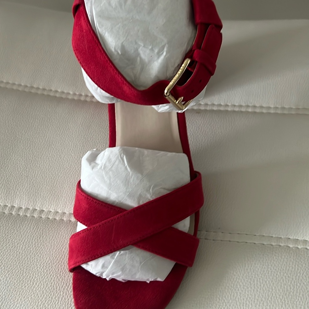 Red Cole haan